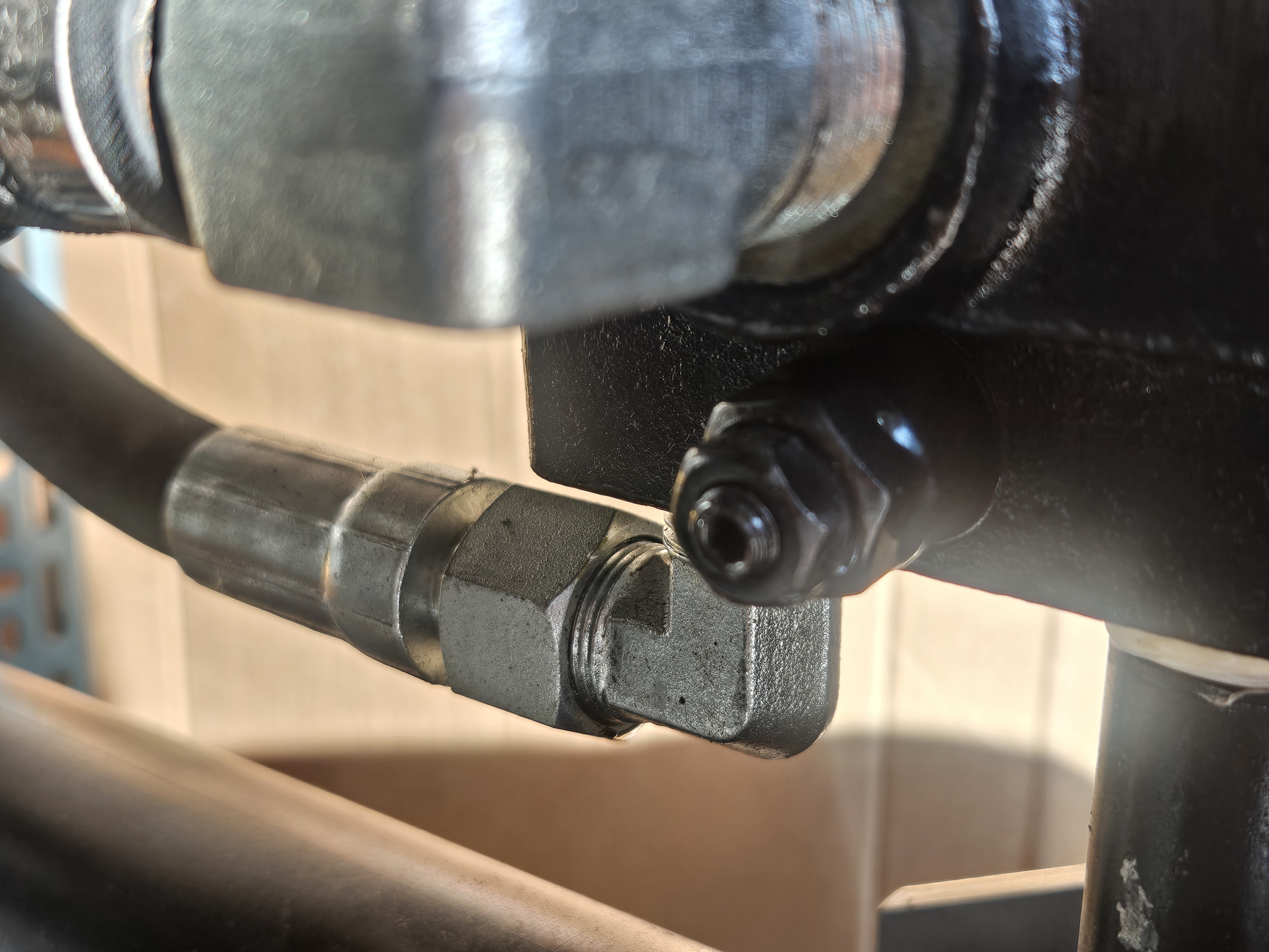 유압력 조절방법 및 유의사항- 코뿔소 유압도끼